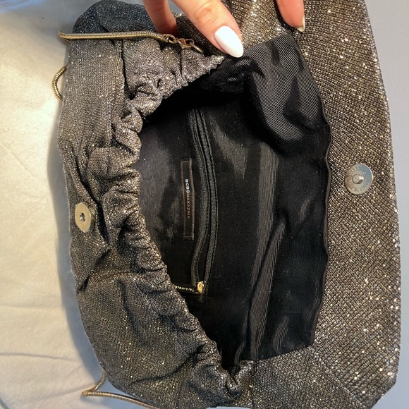 Gemma BCBG Max Azria clutch bag - Picture 5 of 5